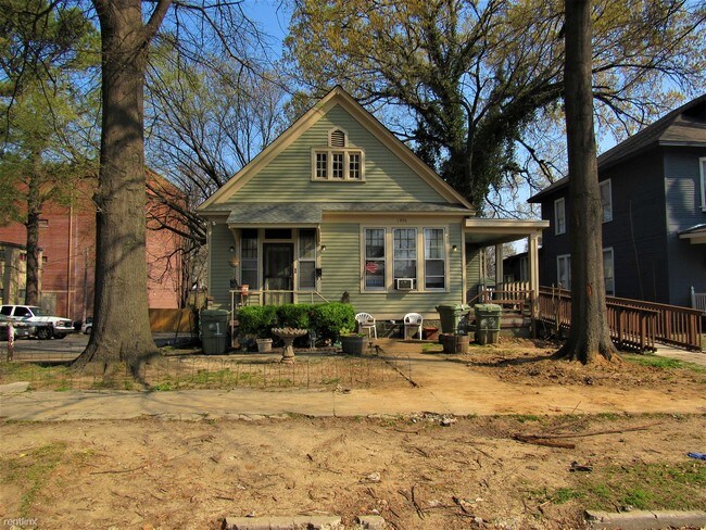 Building Photo - 1506 Monroe Ave