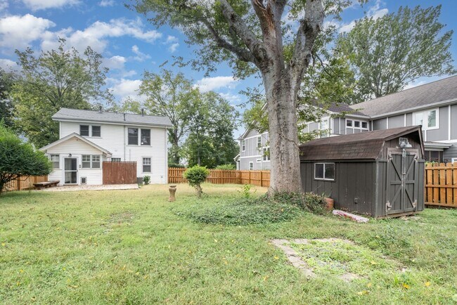 Foto del edificio - $2,700/month | 3 Bed | 2 Bath | ~1,592 Sq ...