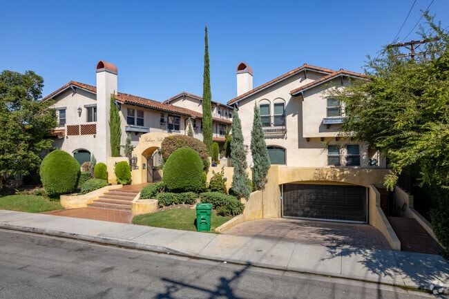 Building Photo - Palmer Villas