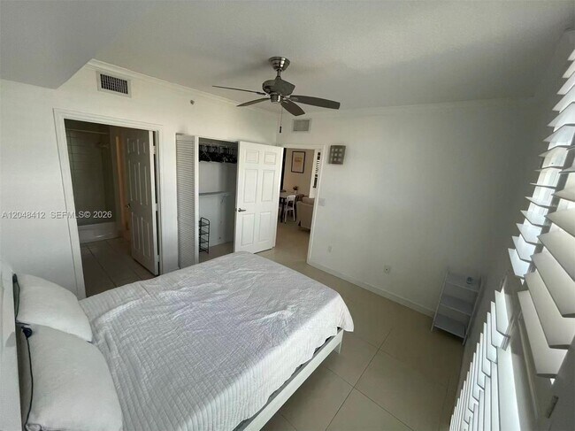 Foto del edificio - 2600 SW 27th Ave