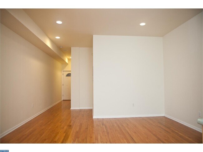 Foto del edificio - 1531 Poplar St