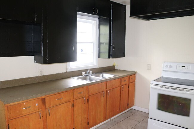 Foto del edificio - 1303 Burchett St