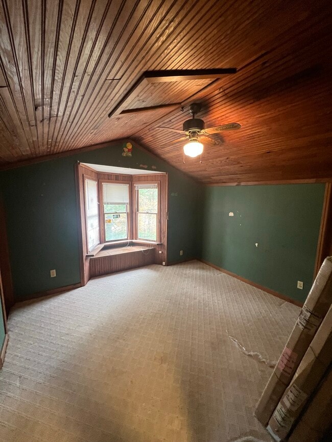 578 Old Turnpike Rd, Banner Elk, NC 28604 House for Rent in Banner