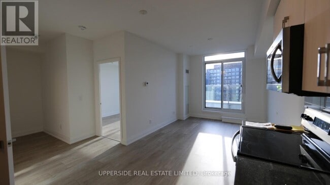 Building Photo - 591-P591 Sheppard Ave E