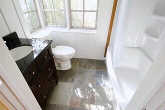 Building Photo - 4628 Roseneath Dr