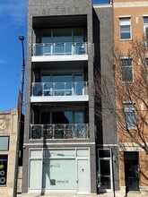 Building Photo - 2054 W Chicago Ave