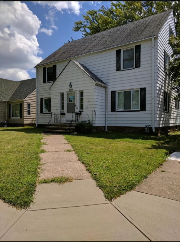 4715 Yorkshire Rd Unit 1, Parma, OH 44134 Room for Rent in Parma, OH