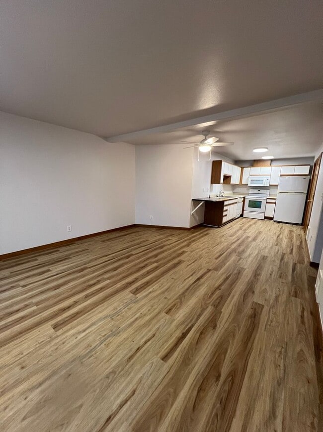 Building Photo - 4244 Wintergreen Cir