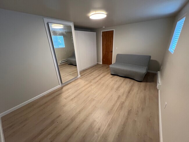 Foto del edificio - 7900 S 120th St