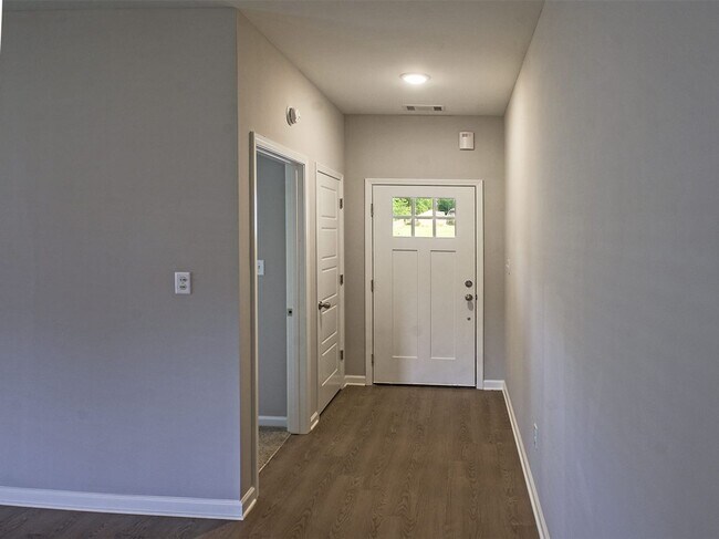 Building Photo - 4 bed, 2 bath, new construction home in Mu...