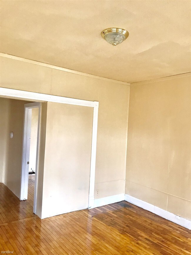 Building Photo - 3 br, 1 bath Duplex - 1218 Euclid Ave SE U...