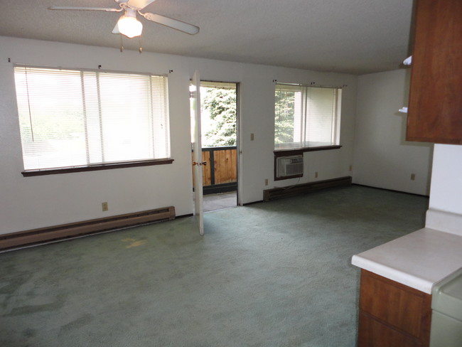 Living Room - Manor Vale Apartments