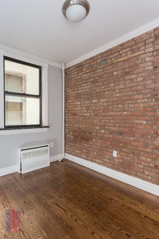 Foto principal - 427 E 9th St
