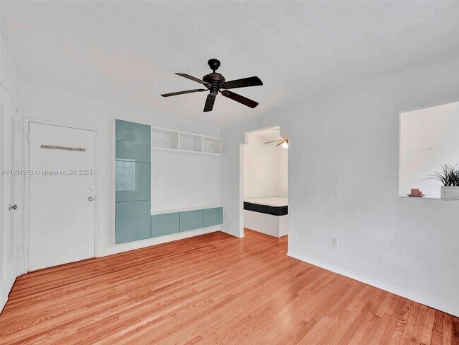 Foto del edificio - 260 Euclid Ave