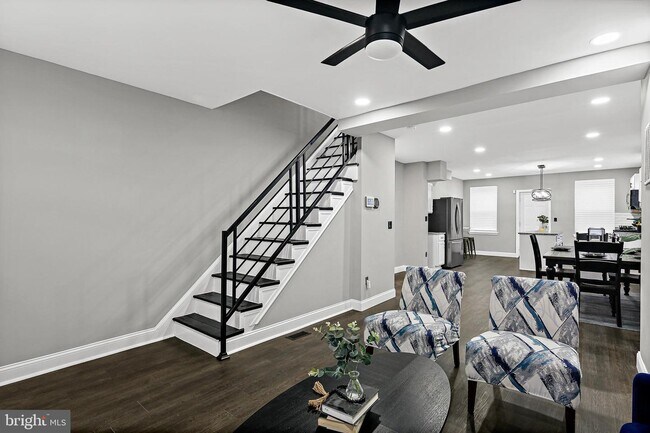 Building Photo - 3501 Elmley Ave