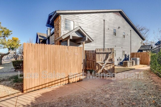 Building Photo - 14415 N Pennsylvania Ave