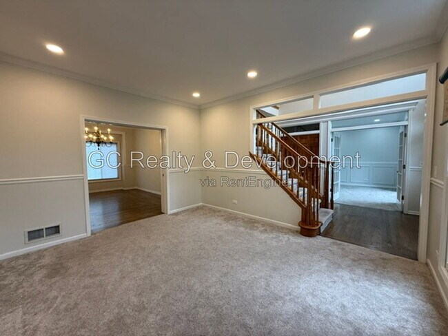 Foto del edificio - 882 Clarendon Ln