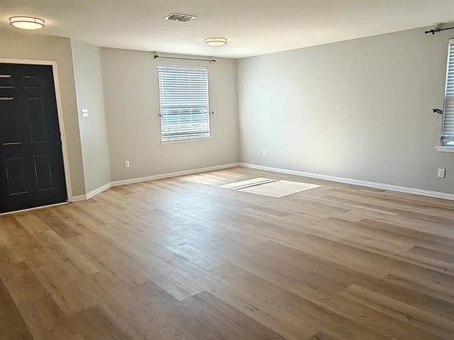 Foto del edificio - 10924 Rankin Dr