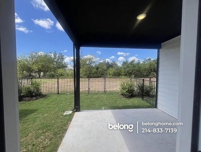 Building Photo - 2725 Woodall Dr