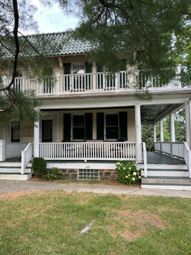 Foto del edificio - 4101 Roland Ave