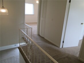 Building Photo - 553 French Rd