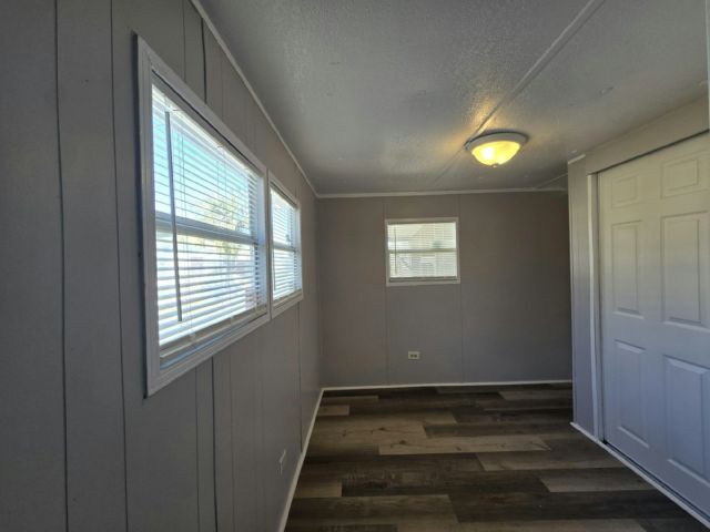 Foto del edificio - 2850 New Tampa Hwy