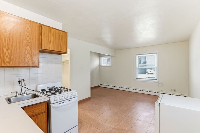 Foto del edificio - 1171/1173 Raymond Avenue