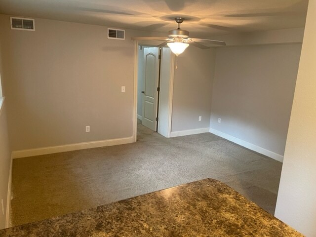 Building Photo - 200 Grandview Ct
