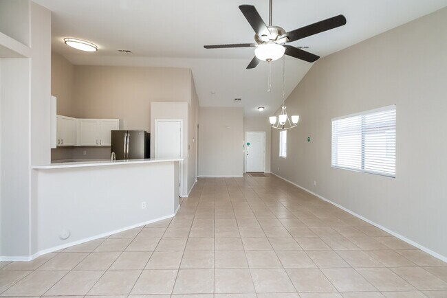Foto del edificio - 4882 E Meadow Mist Ln