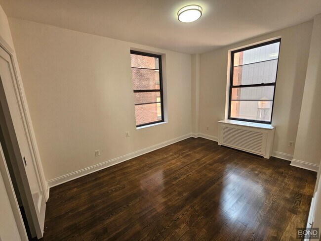 Foto del edificio - 200 W 58th St