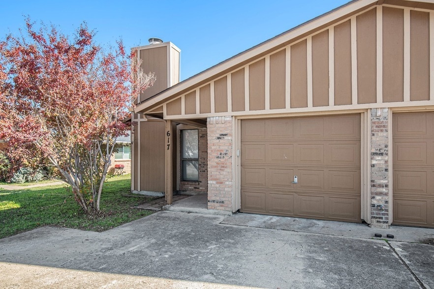 Photo - 617 S Las Vegas Trail Unit