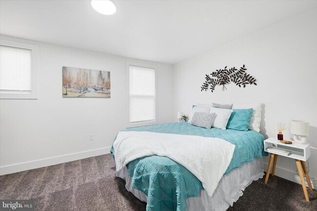 Foto del edificio - 3315 Lyndale Ave
