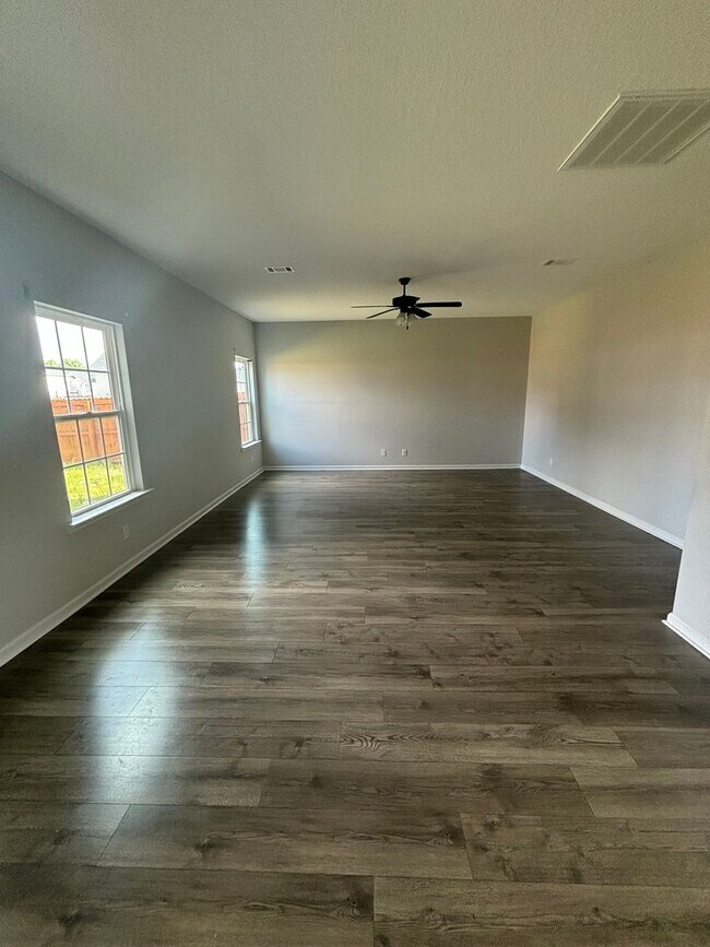 Building Photo - Coming Soon