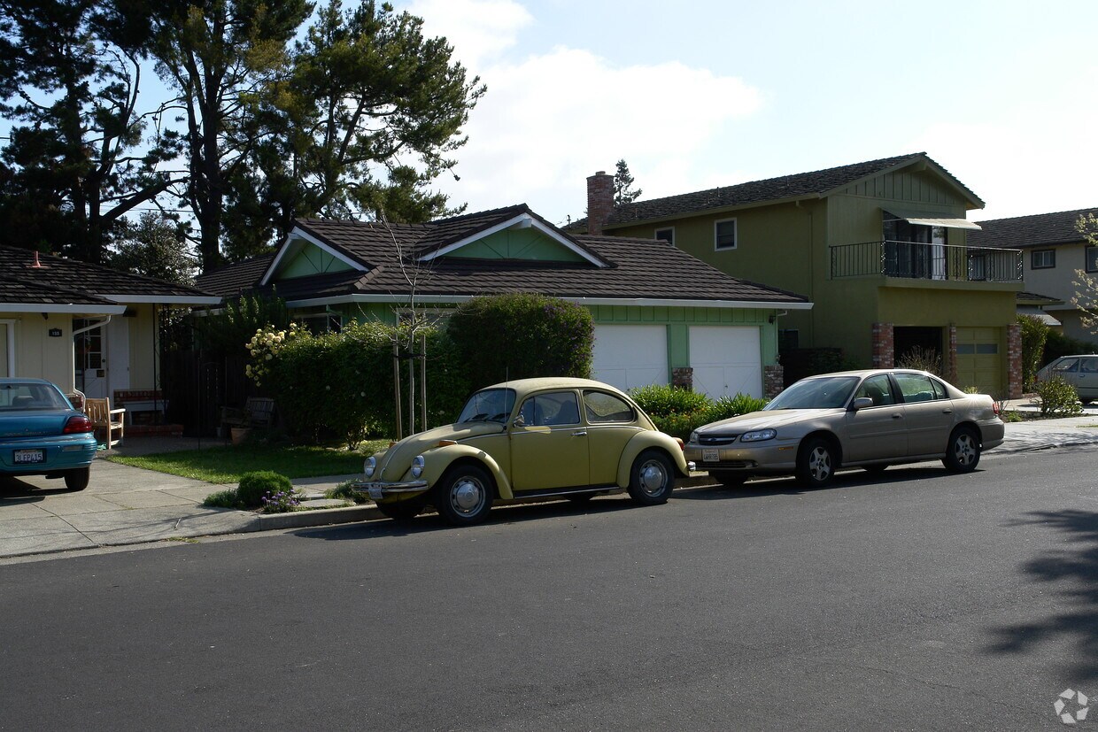 Foto del edificio - 161-163 Wheeler Ave
