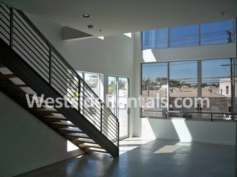 Primary Photo - 1030 N Alvarado St