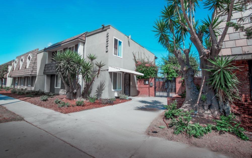 Primary Photo - 5560 Ackerfield Ave