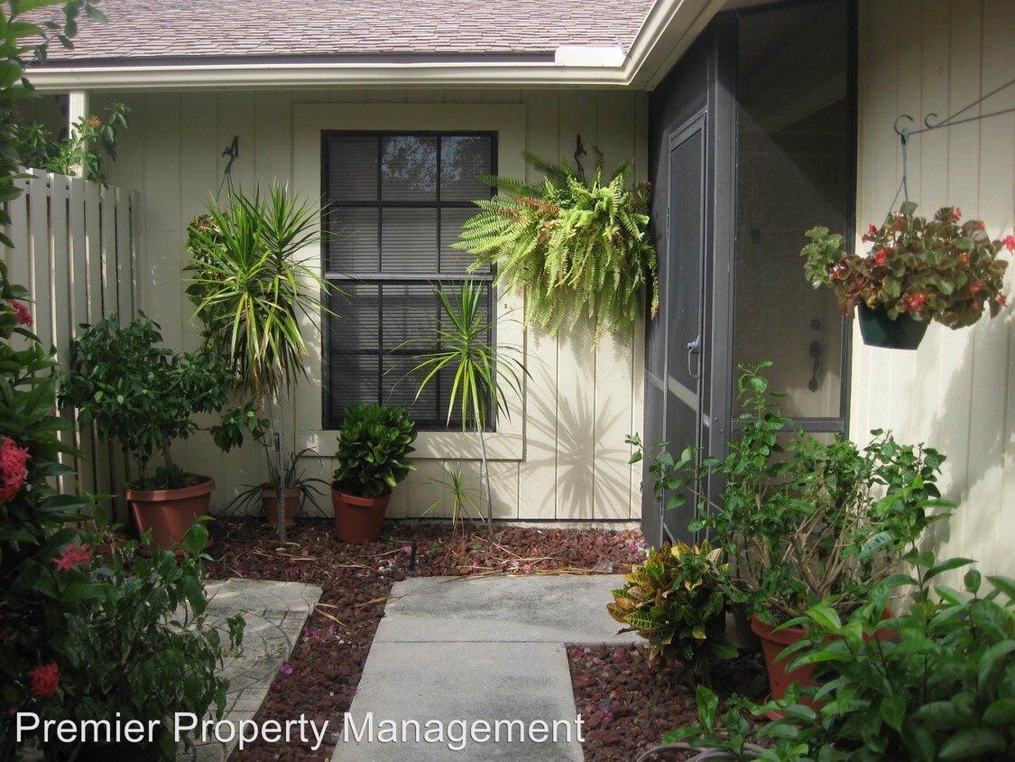 Foto principal - 169 Forest Lakes Blvd