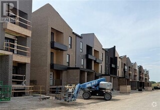 Building Photo - 115 REVERIE Wy