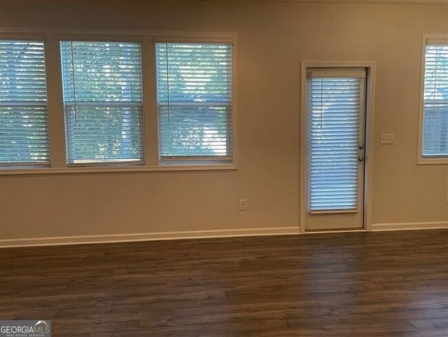 Building Photo - 1809 Parkades Path