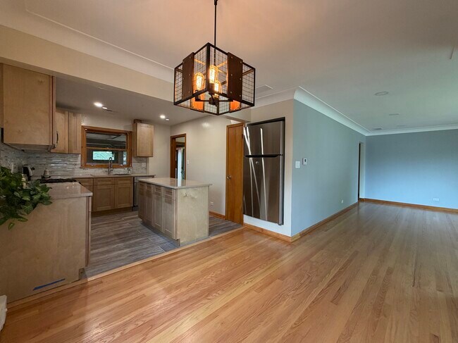 Foto del edificio - 533 Ridge Ave