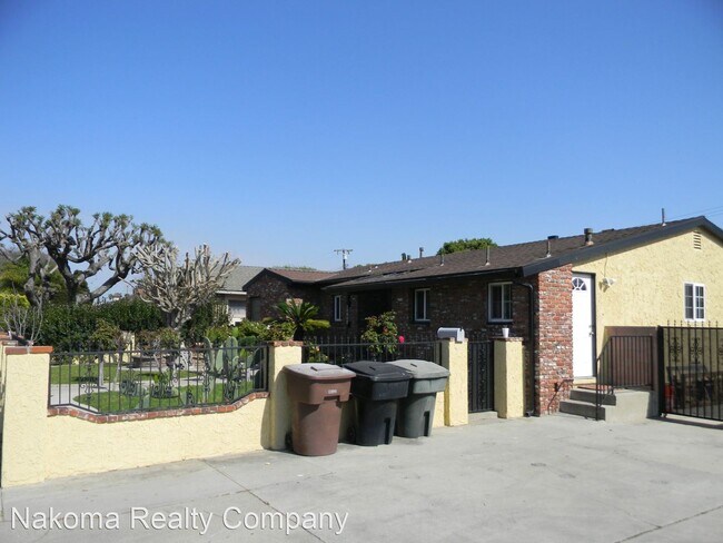 Building Photo - 4 br, 2 bath House - 12052 Orangewood Ave