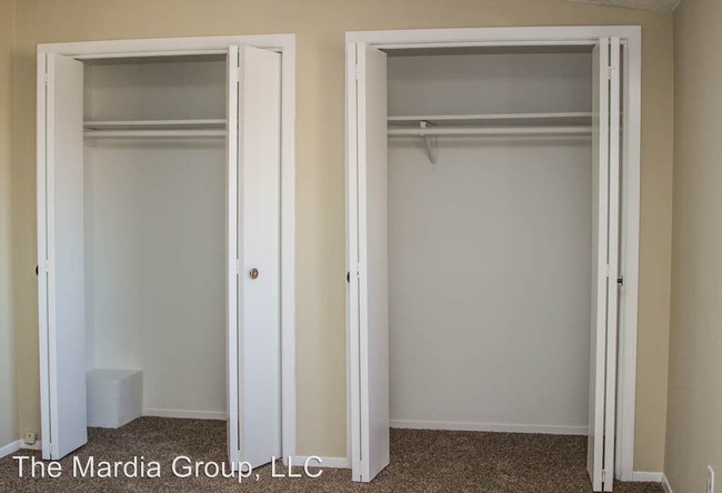 Building Photo - 8740 Santa Rosa Dr