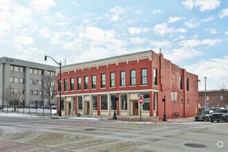 Building Photo - 360 S Washington Ave