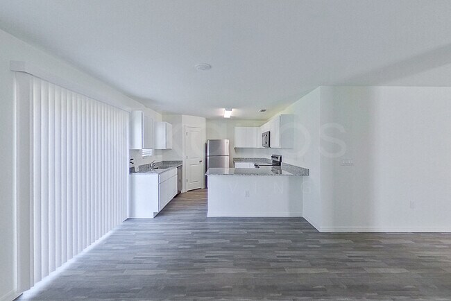 Foto del edificio - 3641 Bath Ln