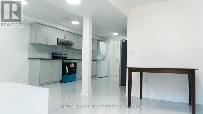 Building Photo - 5424 Bullrush Dr