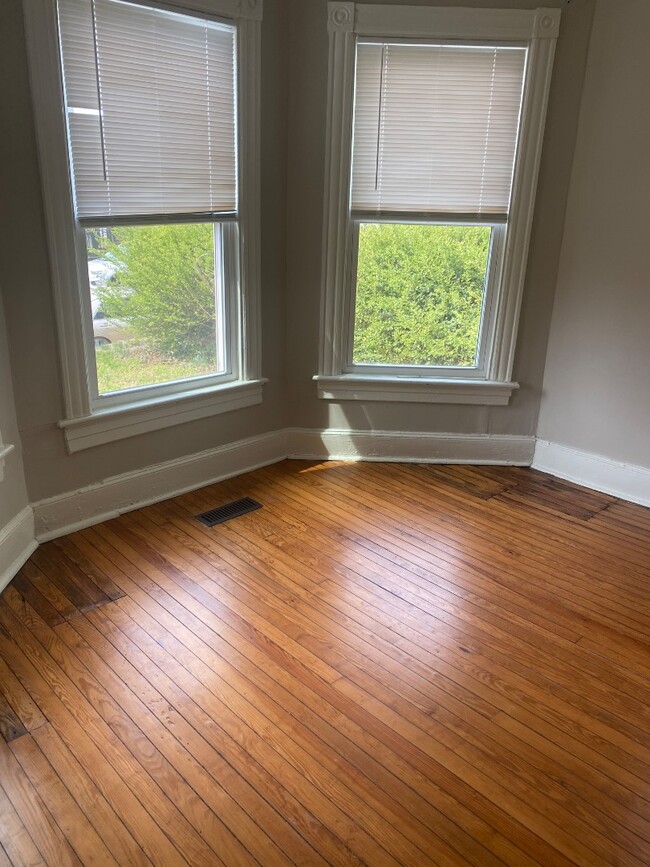 Photo - 1610 Bedford Ave House