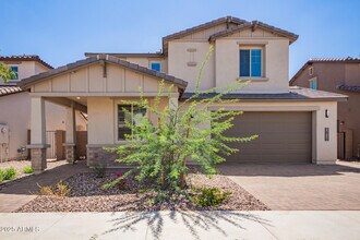 Building Photo - 21481 E Sparrow Dr
