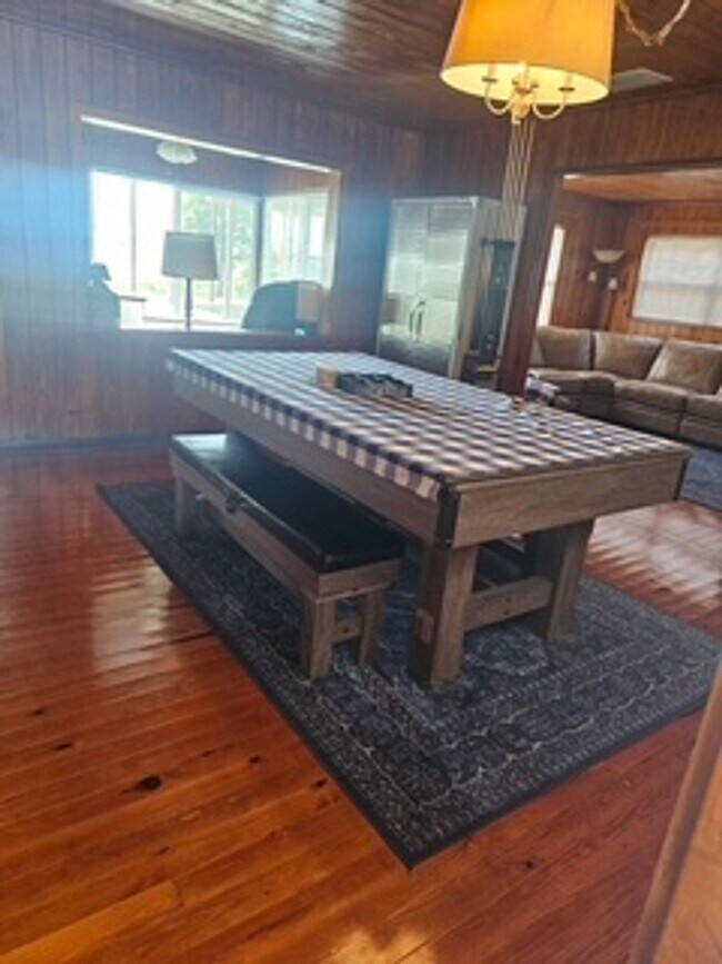 Foto del edificio - Two bedroom / Two Bath lake view home on L...