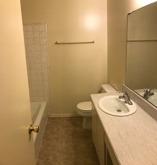 Foto del edificio - 551-555 W Pueblo St