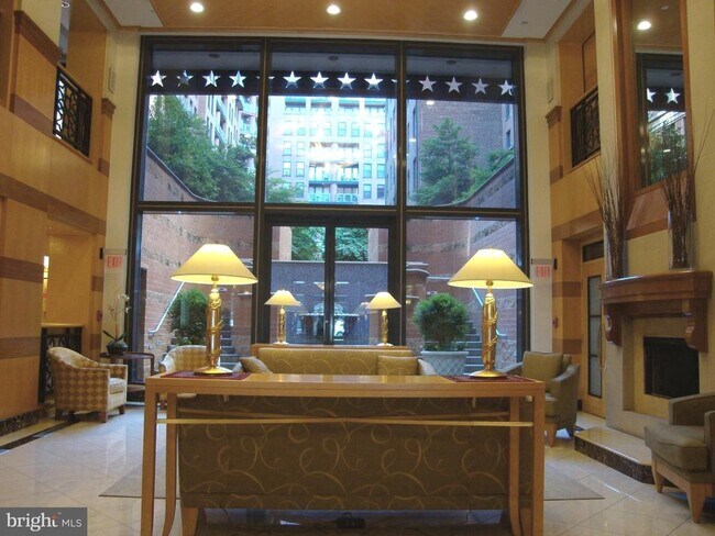 Foto del edificio - 616 E St NW